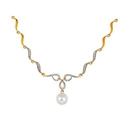 z4-009 Колье с жемчугом. Золото 585.